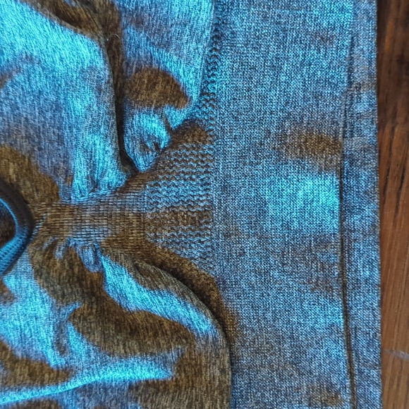 Pair of Hanes Cozy Racerback Sports/T-shirt Bras. Sz L - Picture 2 of 7